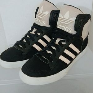 adidas extaball high tops pink/blk